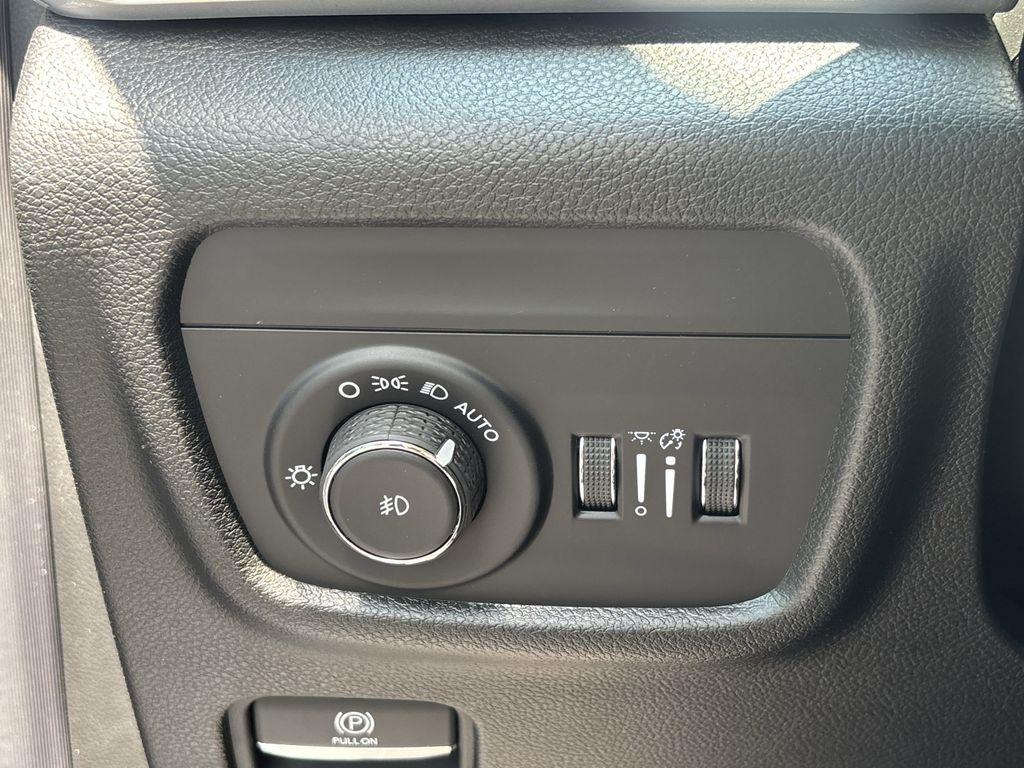 Jeep Grand Cherokee Limited 4WD 2026