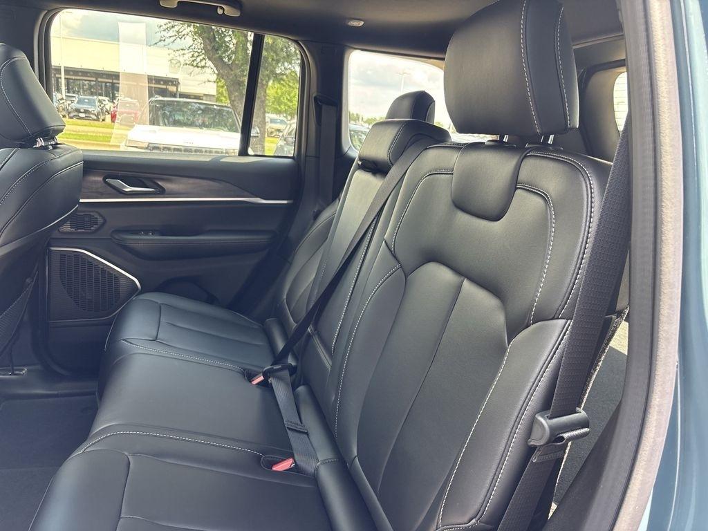 Jeep Grand Cherokee Limited 4WD 2026