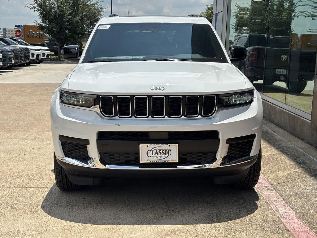 Jeep Grand Cherokee L Laredo 2WD 2026