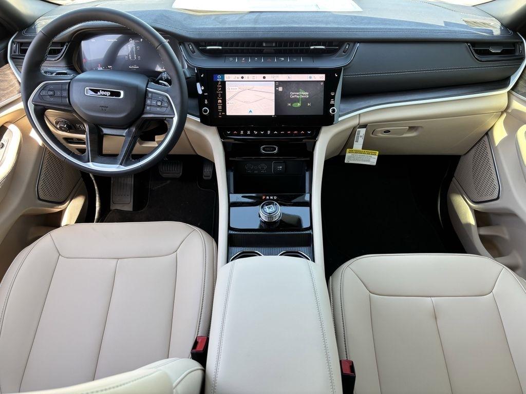 Jeep Grand Cherokee Limited 2WD 2026