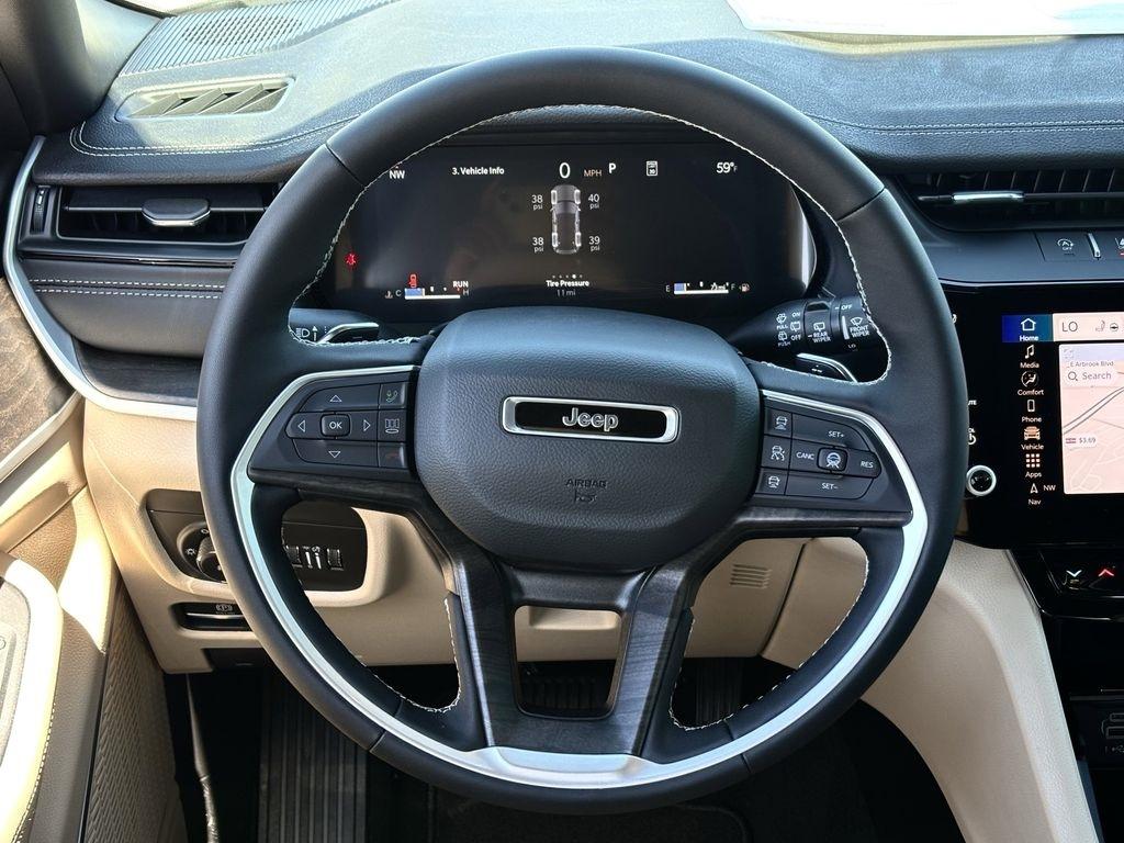 Jeep Grand Cherokee Limited 2WD 2026