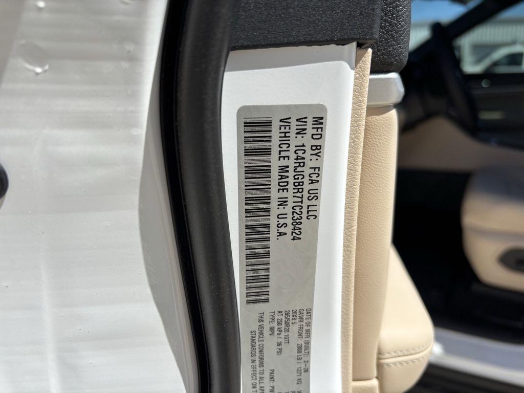 Jeep Grand Cherokee Limited 2WD 2026