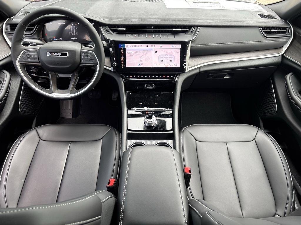 Jeep Grand Cherokee Limited 2WD 2026