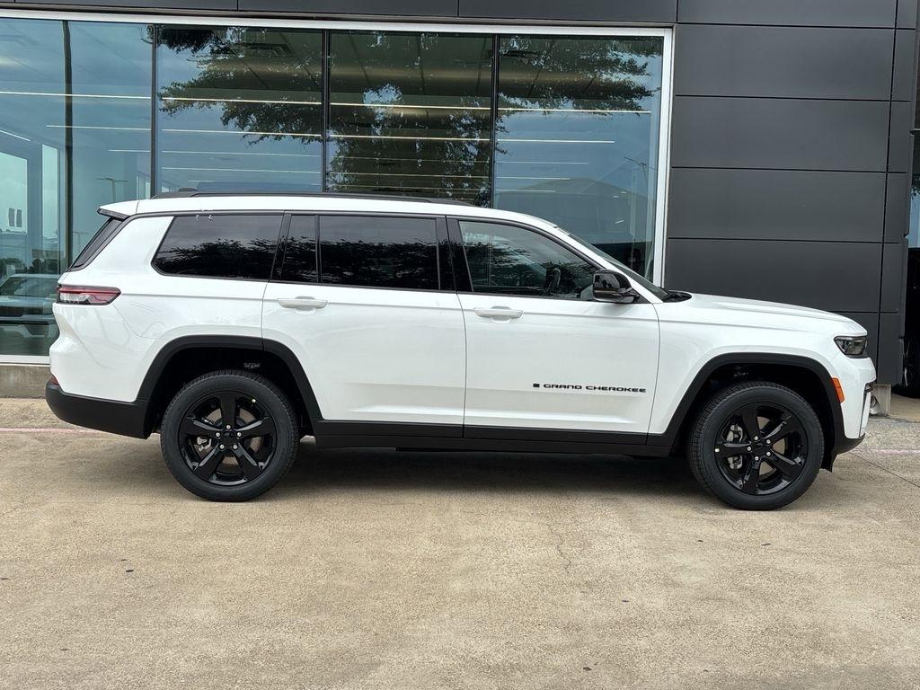 Jeep Grand Cherokee Limited 2WD 2026