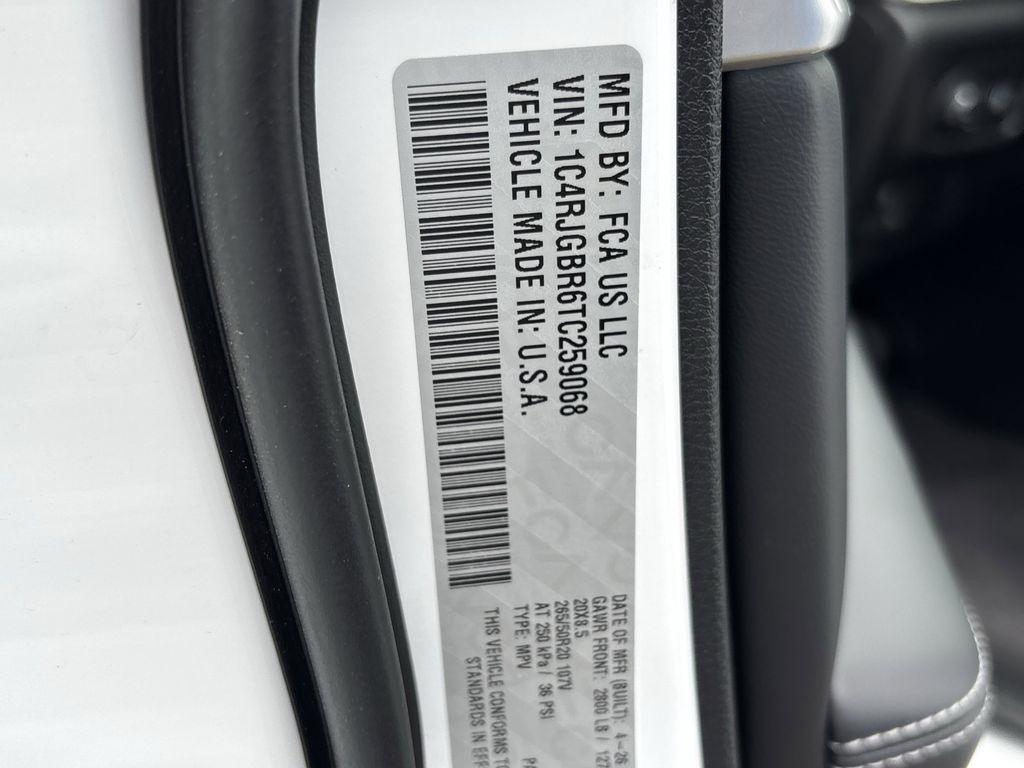 Jeep Grand Cherokee Limited 2WD 2026