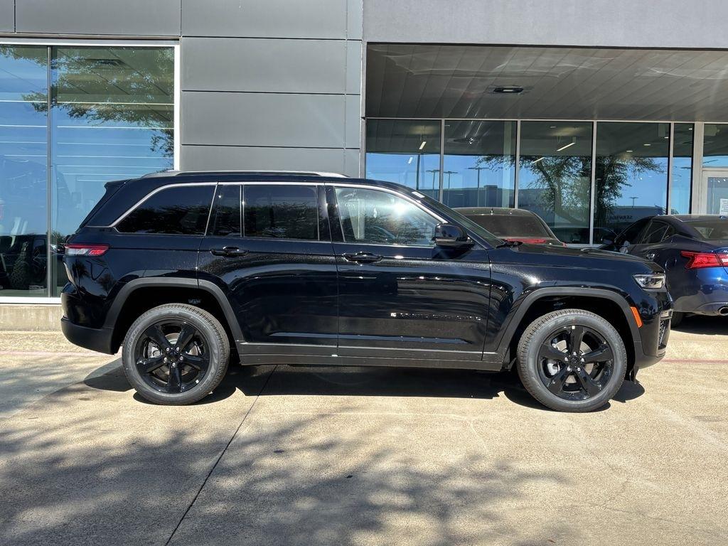 Jeep Grand Cherokee Limited 2WD 2026