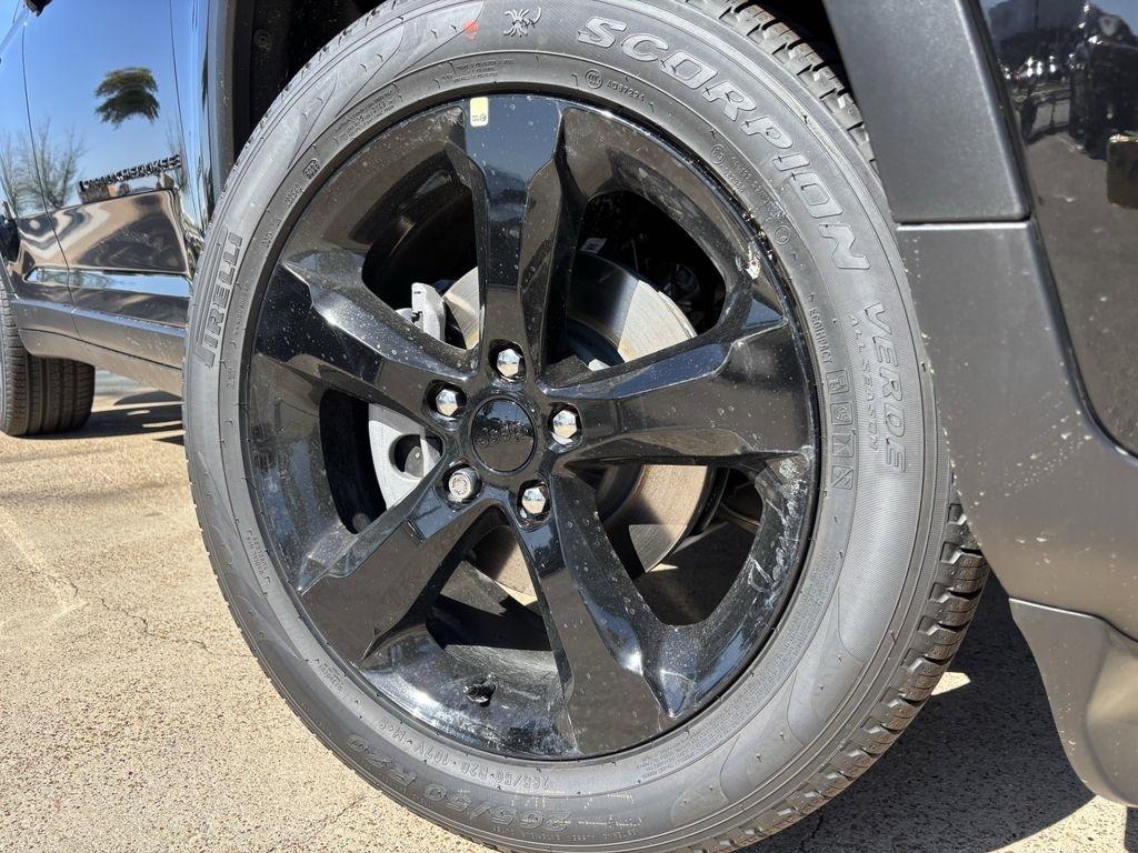 Jeep Grand Cherokee Limited 2WD 2026