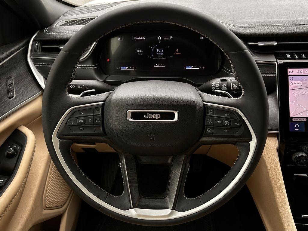 Jeep Grand Cherokee Limited 2WD 2023