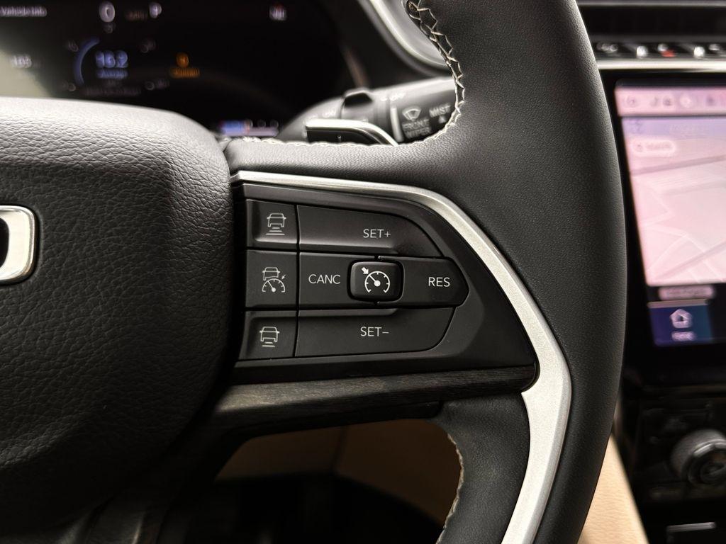 Jeep Grand Cherokee Limited 2WD 2023