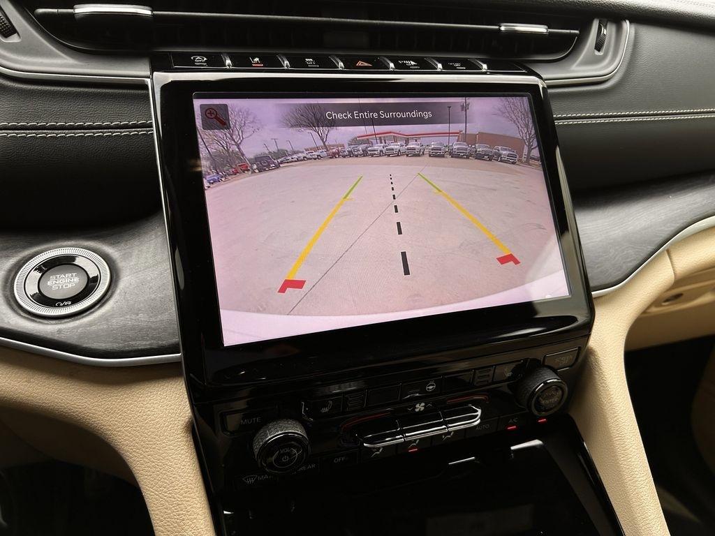 Jeep Grand Cherokee Limited 2WD 2023