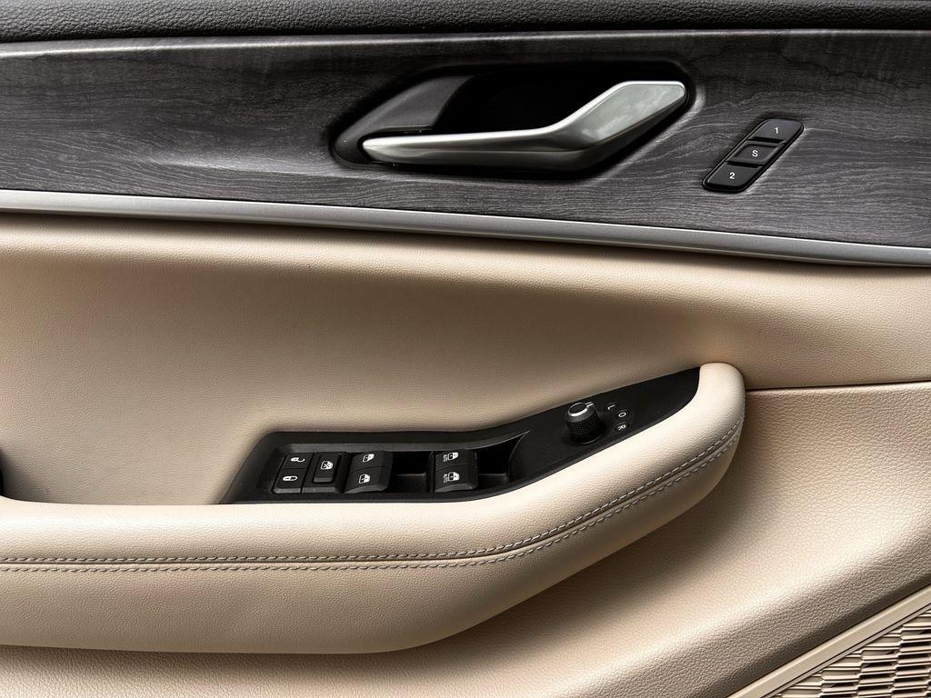 Jeep Grand Cherokee Limited 2WD 2023