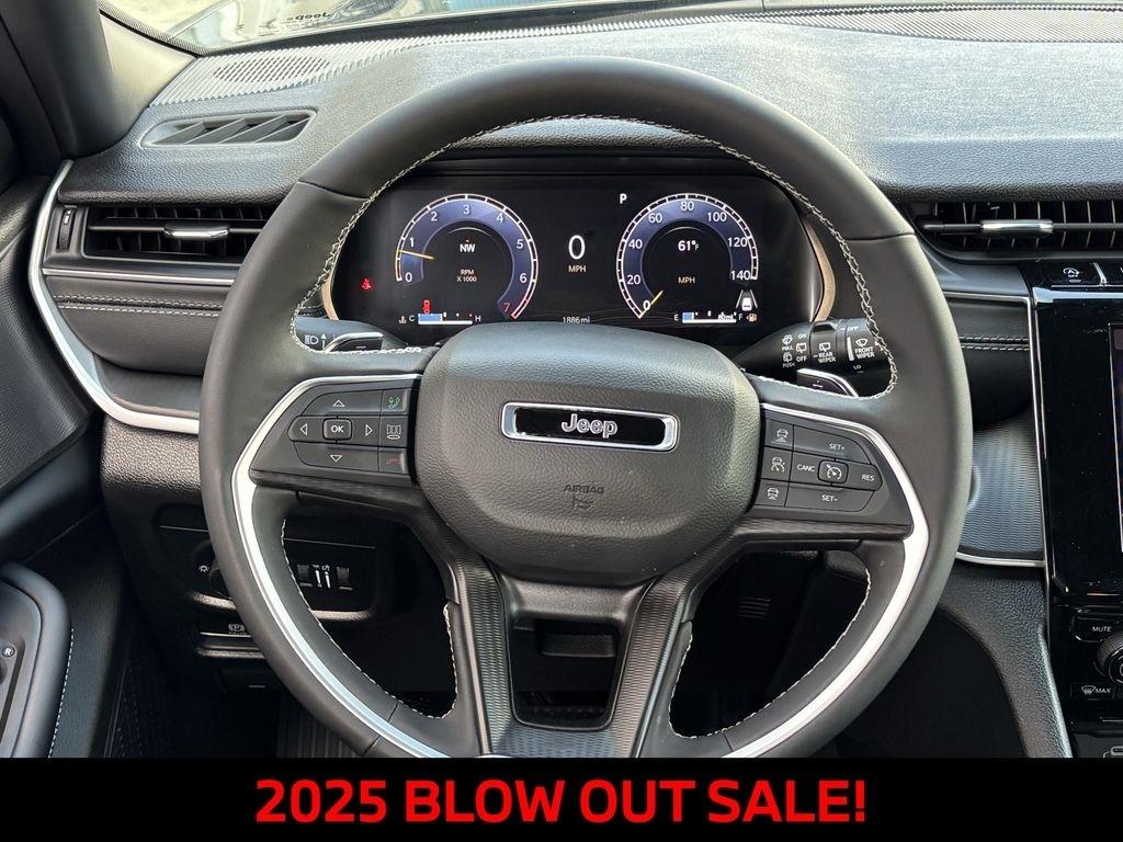 Jeep Grand Cherokee L Laredo 2025