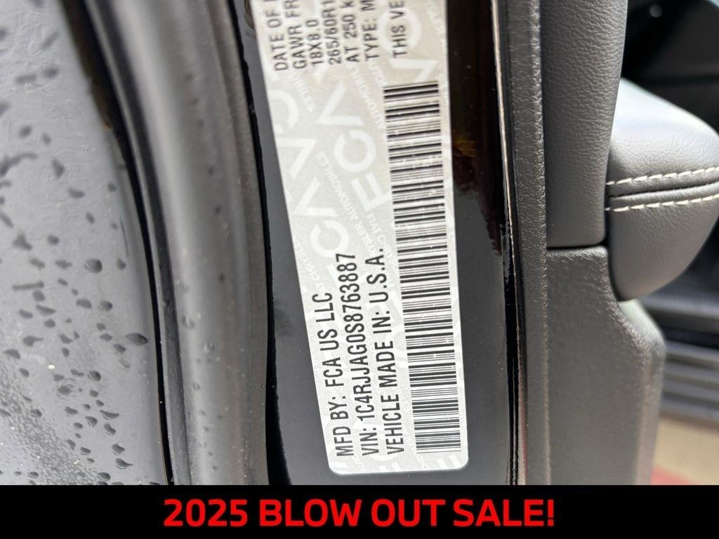 Jeep Grand Cherokee L Laredo 2025