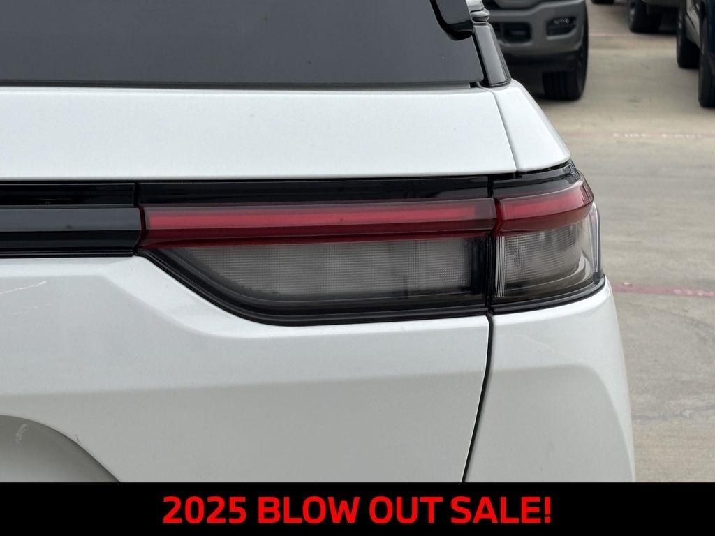 Jeep Grand Cherokee Laredo E 2WD 2025