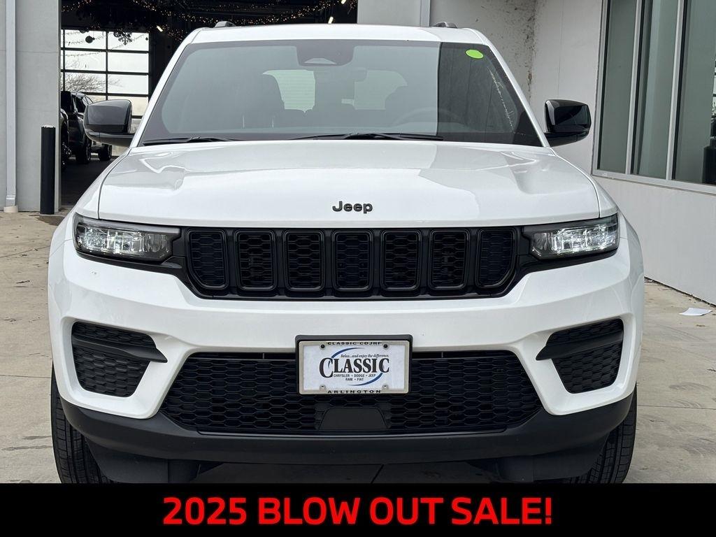 Jeep Grand Cherokee Laredo E 2WD 2025