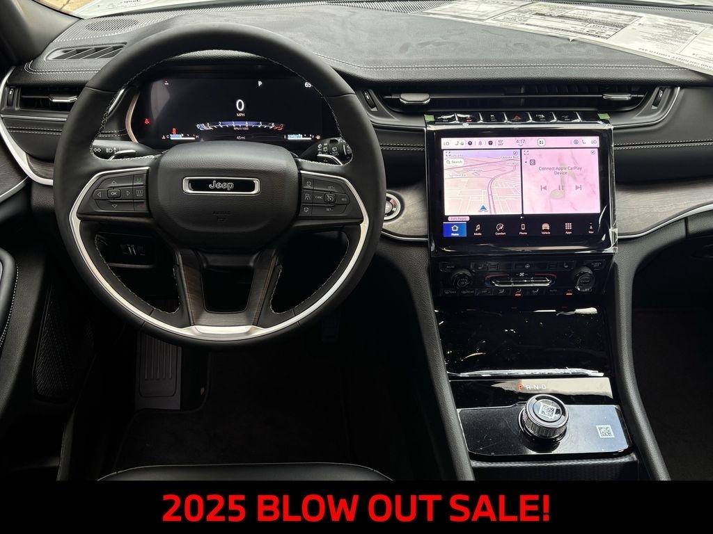 Jeep Grand Cherokee Limited 2WD 2025