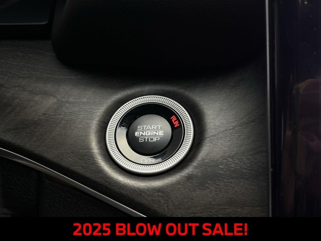 Jeep Grand Cherokee Limited 2WD 2025