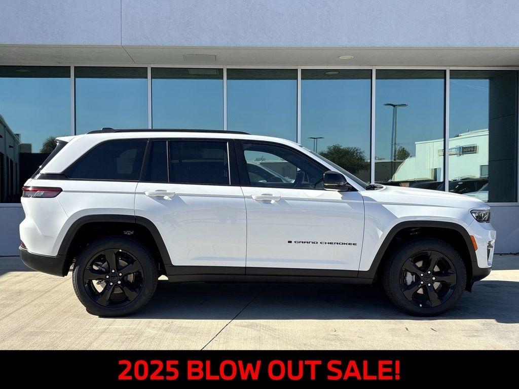 Jeep Grand Cherokee Limited 2WD 2025