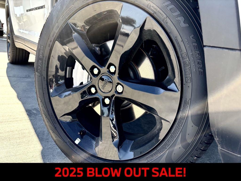 Jeep Grand Cherokee Limited 2WD 2025