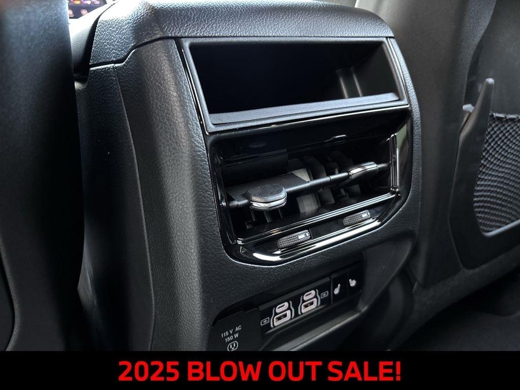 Jeep Grand Cherokee Limited 2WD 2025