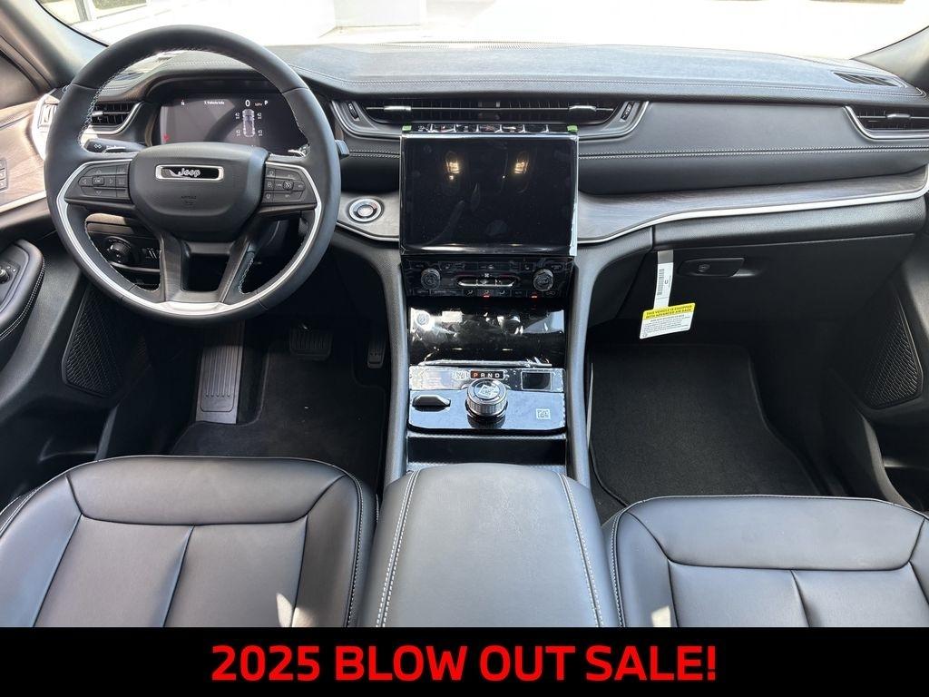 Jeep Grand Cherokee Limited 4WD 2025