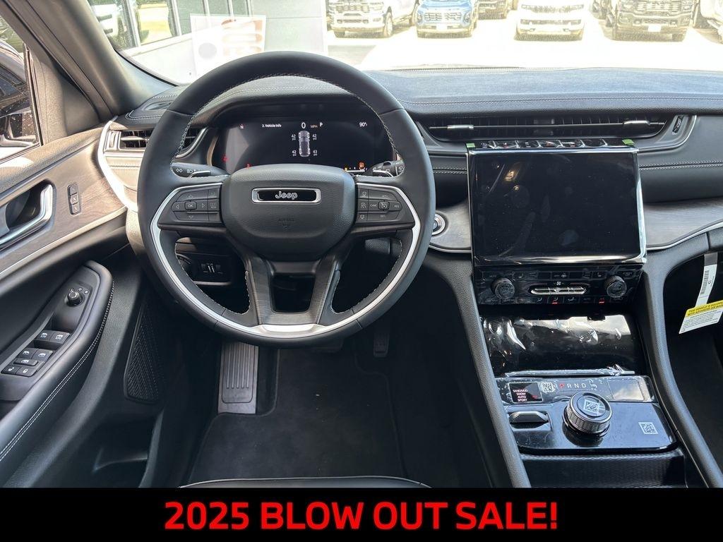 Jeep Grand Cherokee Limited 4WD 2025