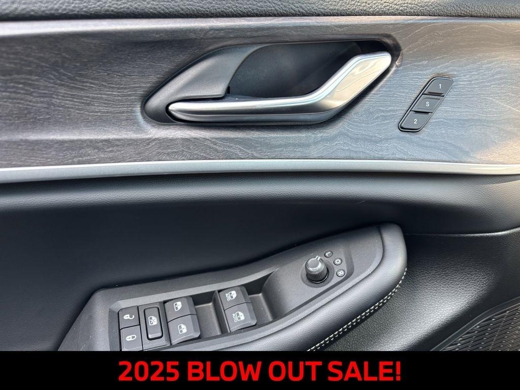 Jeep Grand Cherokee Limited 4WD 2025