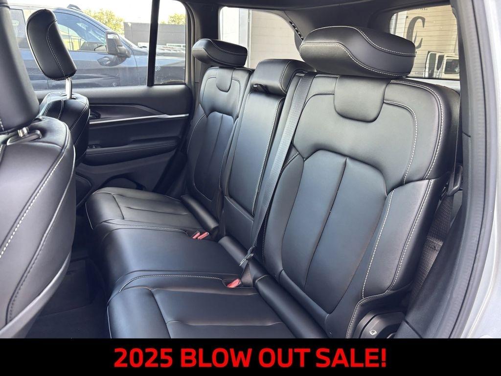 Jeep Grand Cherokee Limited 4WD 2025