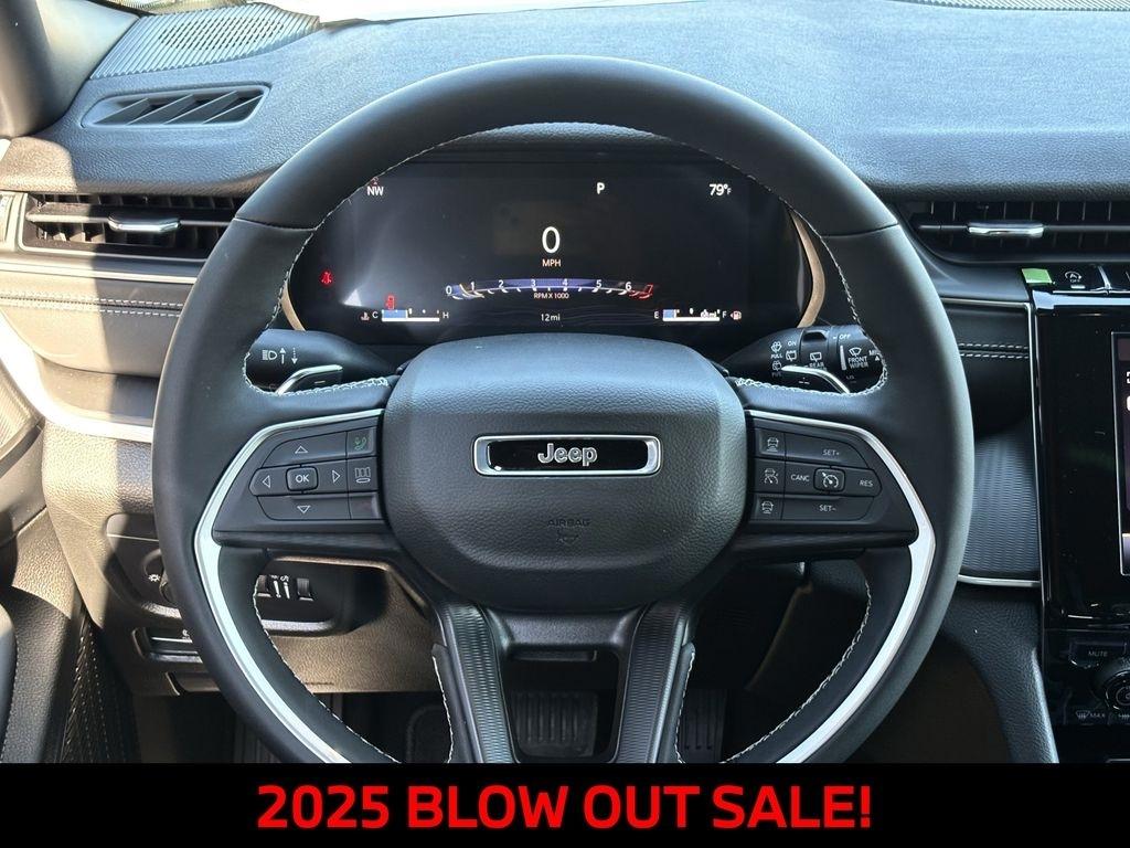 Jeep Grand Cherokee L Laredo 2025