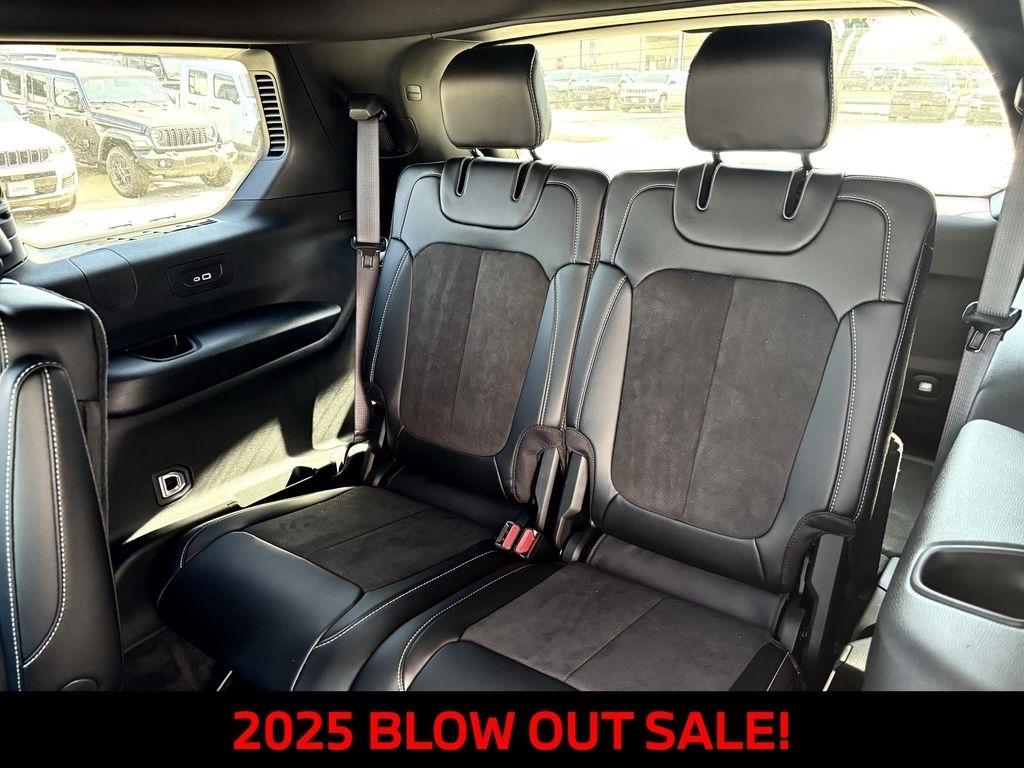 Jeep Grand Cherokee L Laredo 2025