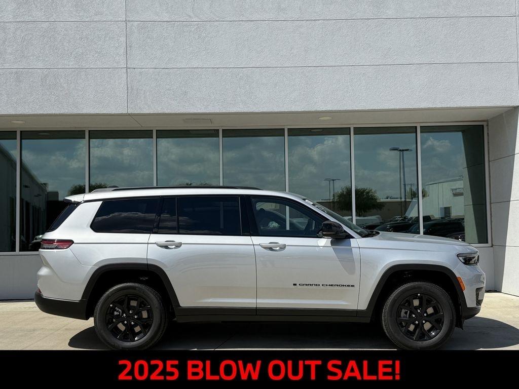 Jeep Grand Cherokee L Laredo 2025