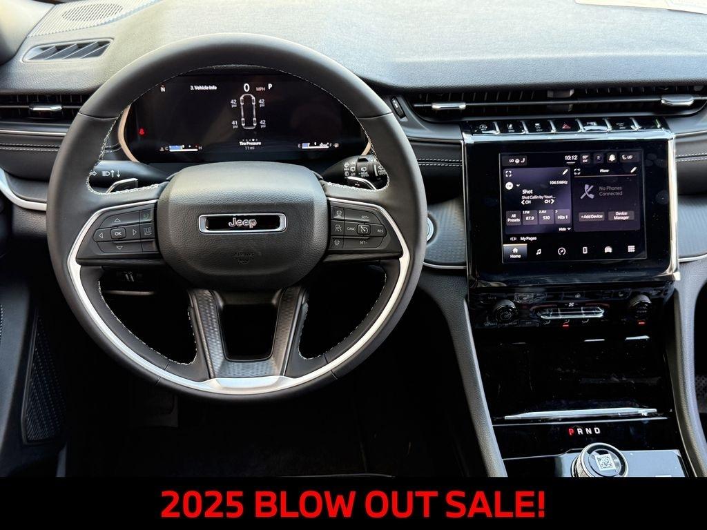 Jeep Grand Cherokee L Laredo 2025