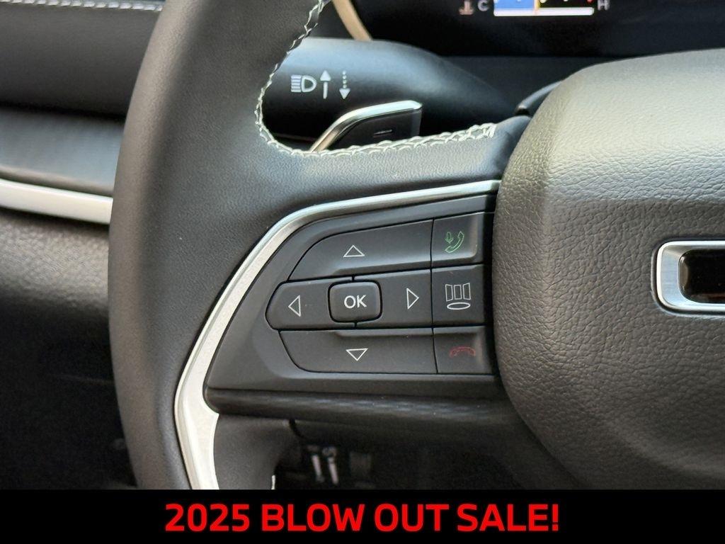 Jeep Grand Cherokee L Laredo 2025