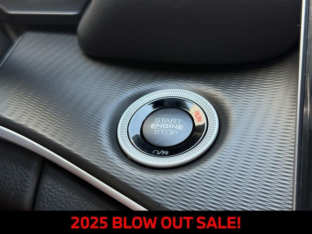 Jeep Grand Cherokee L Laredo 2025