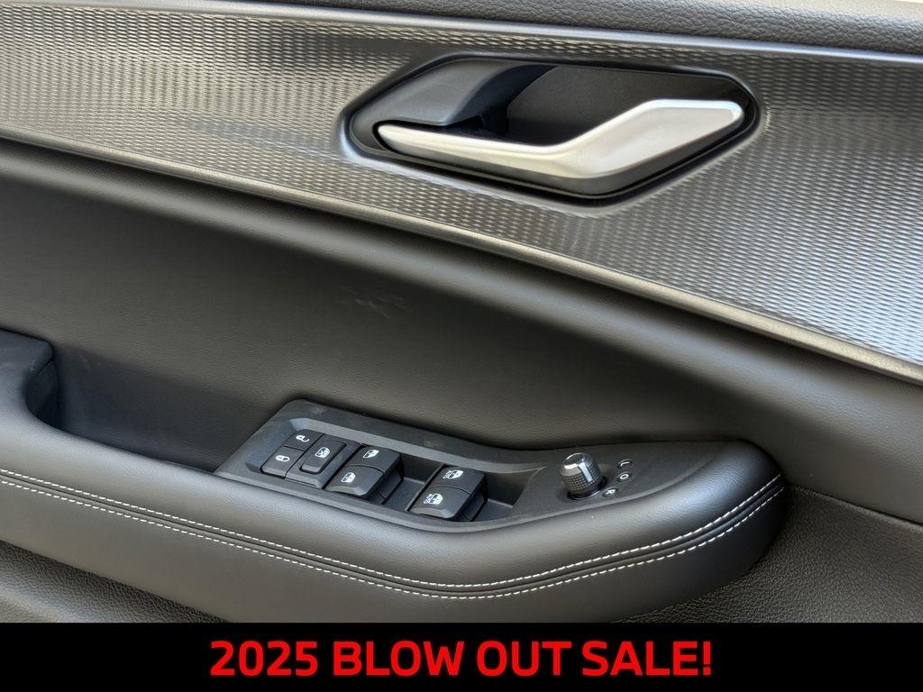 Jeep Grand Cherokee L Laredo 2025