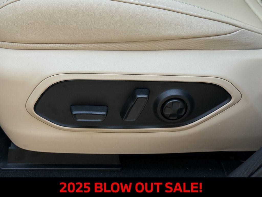 Jeep Grand Cherokee Limited 2WD 2025