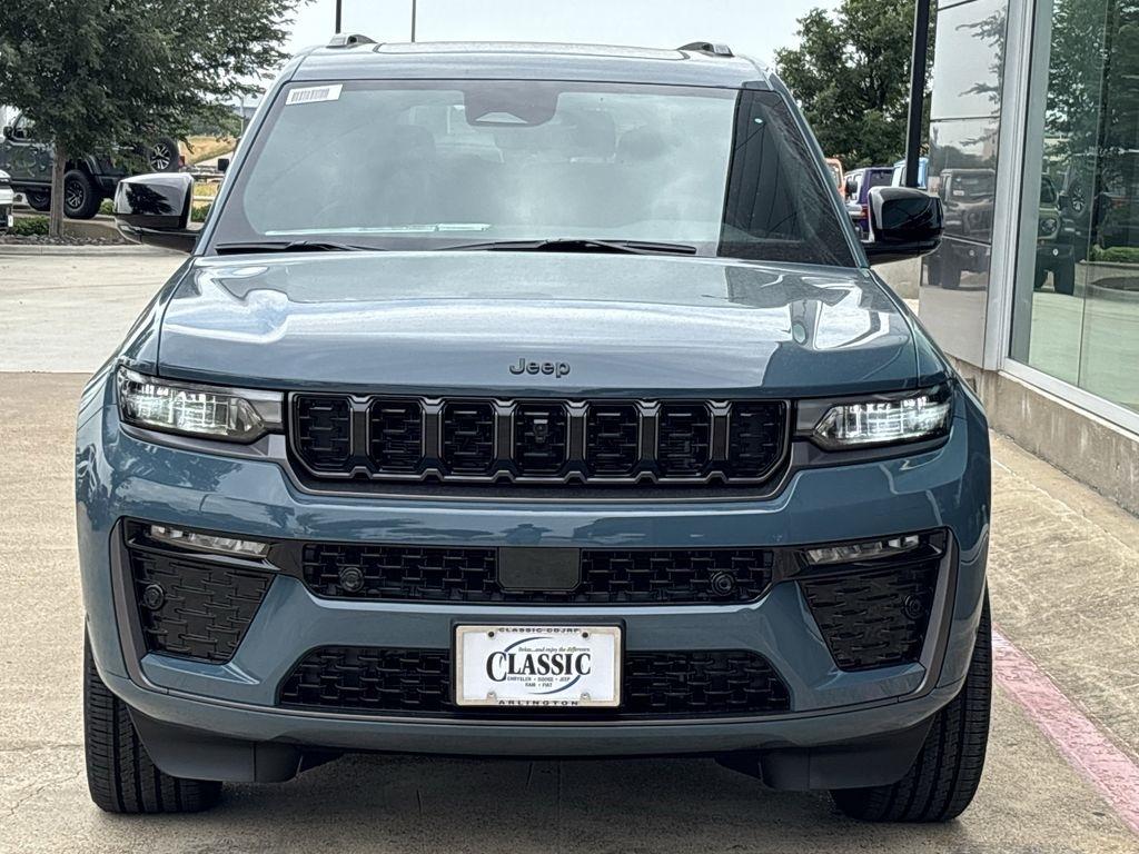 Jeep Grand Cherokee L Limited 4WD 2026