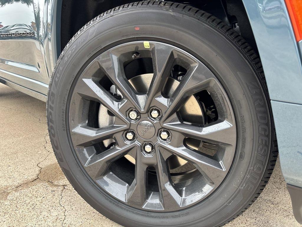 Jeep Grand Cherokee L Limited 4WD 2026
