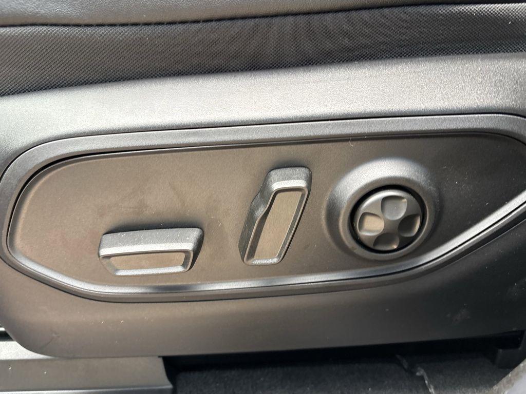 Jeep Grand Cherokee L Limited 4WD 2026