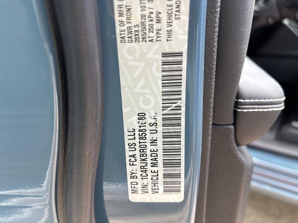 Jeep Grand Cherokee L Limited 4WD 2026
