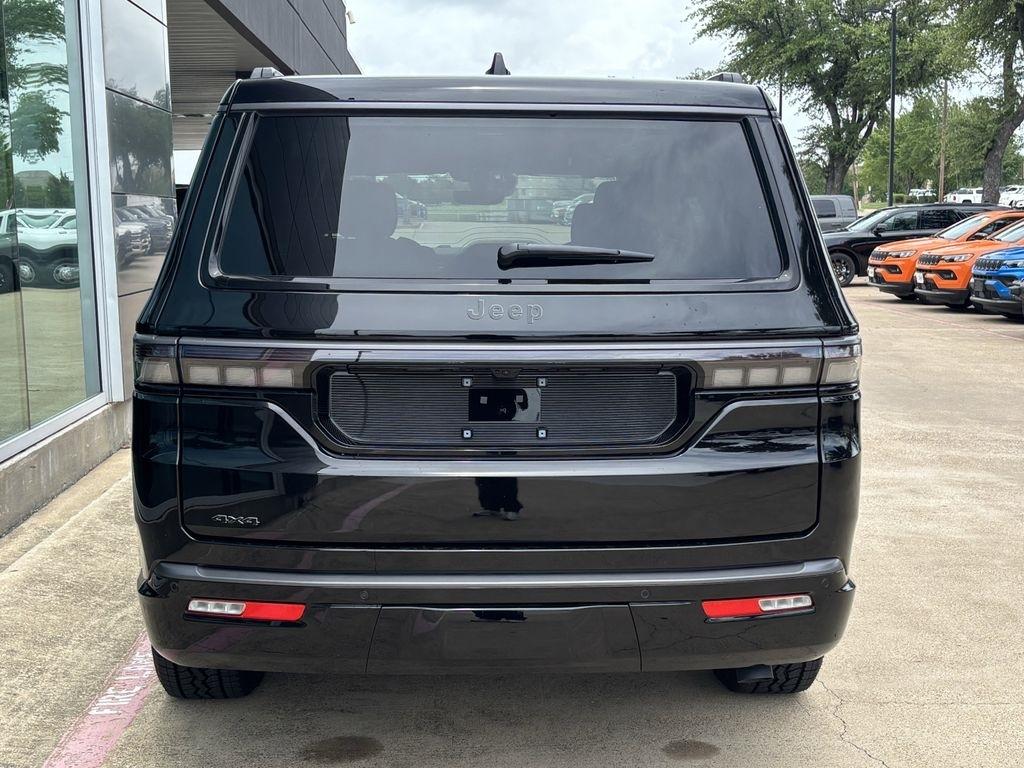 Jeep Wagoneer Base 4WD 2026