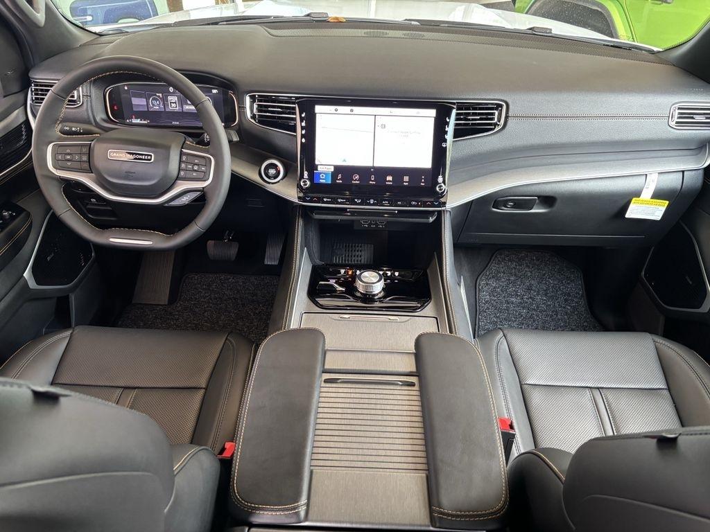 Jeep Wagoneer Base 4WD 2026