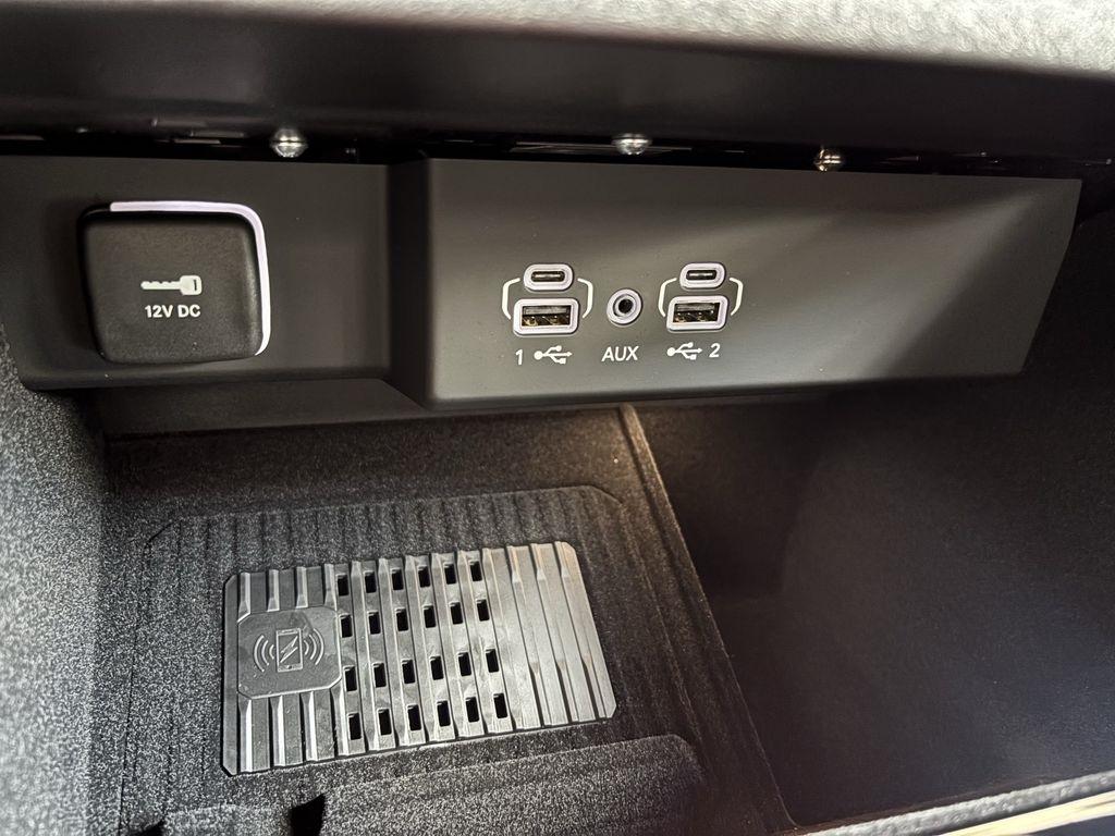 Jeep Wagoneer Base 4WD 2026
