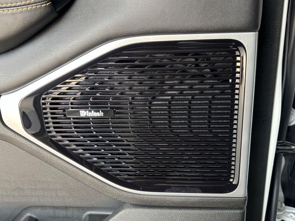 Jeep Wagoneer Base 4WD 2026