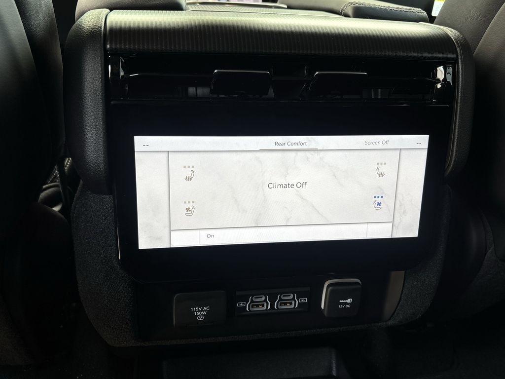 Jeep Grand Wagoneer Base 2026