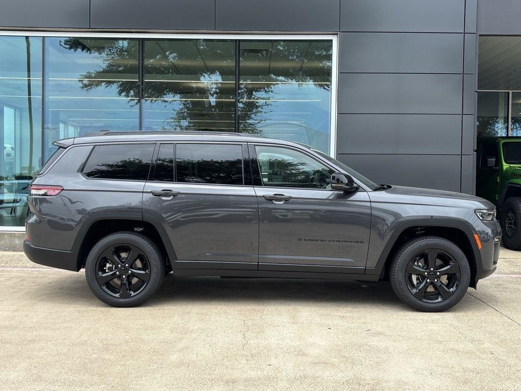 Jeep Grand Cherokee L Limited 4WD 2026