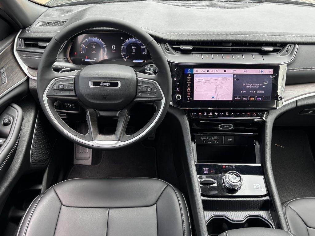 Jeep Grand Cherokee L Limited 4WD 2026