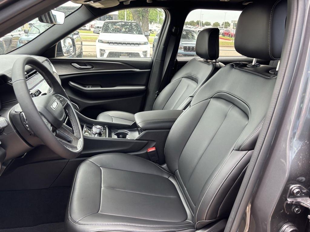 Jeep Grand Cherokee L Limited 4WD 2026