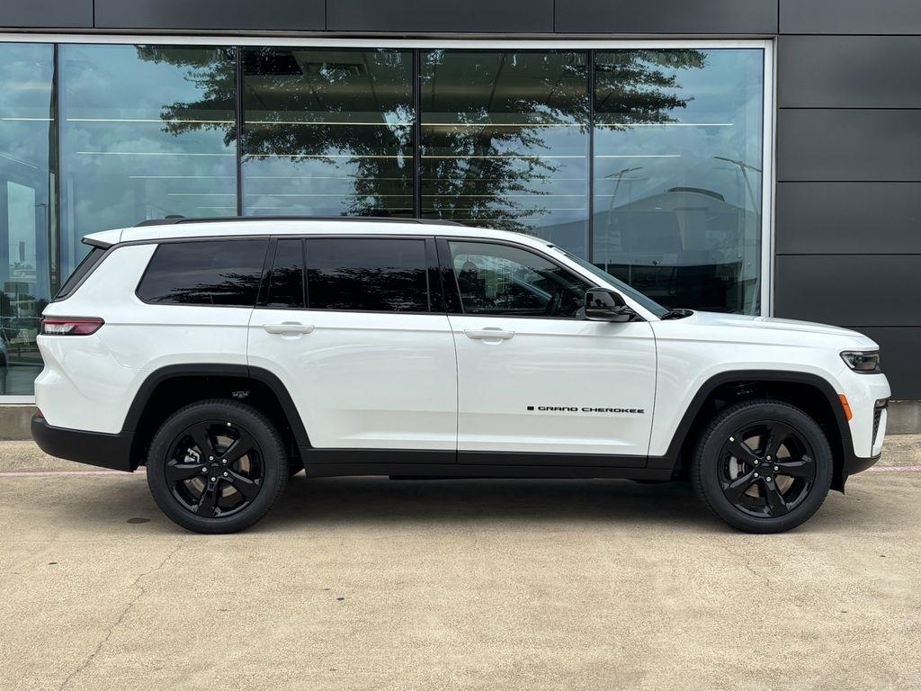 Jeep Grand Cherokee L Limited 4WD 2026