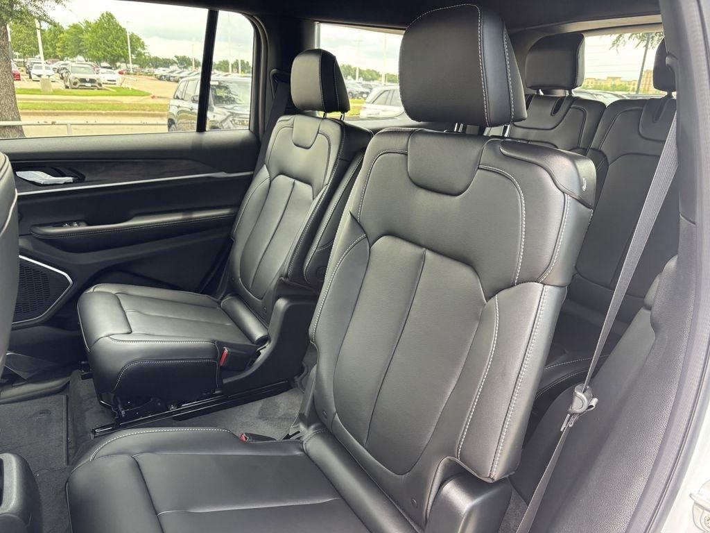 Jeep Grand Cherokee L Limited 4WD 2026